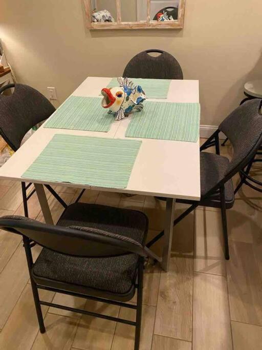 Cute 2 Bedroom, 2 Bath Condo At Folly Field Beach 希爾頓黑德島 外观 照片