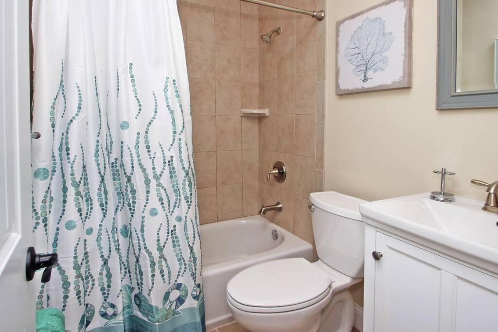 Cute 2 Bedroom, 2 Bath Condo At Folly Field Beach 希爾頓黑德島 外观 照片