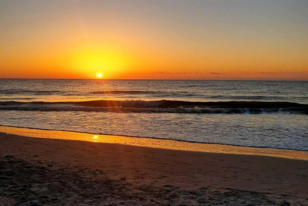 Cute 2 Bedroom, 2 Bath Condo At Folly Field Beach 希爾頓黑德島 外观 照片