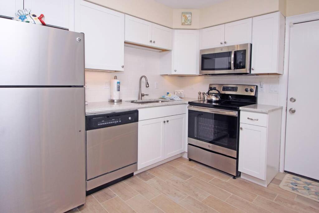 Cute 2 Bedroom, 2 Bath Condo At Folly Field Beach 希爾頓黑德島 外观 照片